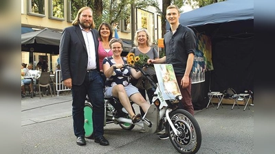 Von links: Dr. Anton Hofreiter, MdB, Claudia Köhler und Susanne Kurz, Kandidatinnen für den Bayerischen Landtag, Erika Sturm, Bezirkskandidatin, Florian Siekmann, Kandidat der Grünen Jugend für den Bayerischen Landtag.	 (Foto: oh)