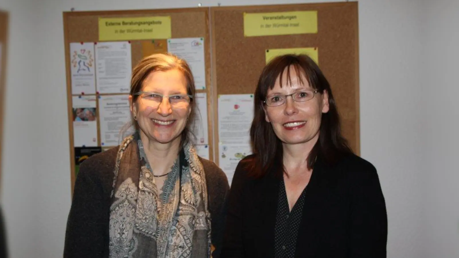 Die Organisatorinnen der Weiterbildungsveranstaltung Nina Landsjöaasen von der Beratungsstelle Eltern, Kinder und Jugendliche der AWO in Planegg und Andrea Schüler vom Sozialnetz Würmtal-Insel (v.r.) freuten sich über den enormen Zuspruch auf ihr Angebot. (Foto: us)