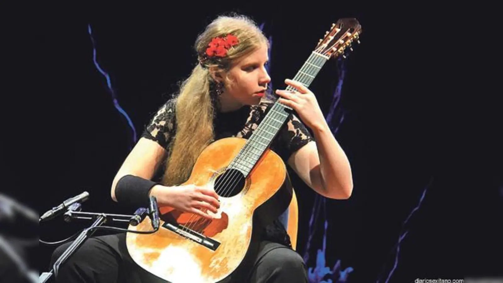 Die erst 17 Jahre alte Laura Lootens wird am 5. März die Besucher des Konzerts mit ihrer Musik verzaubern.	 (Foto: VA)