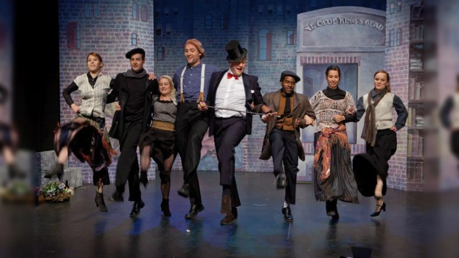 Kann aus einem Blumenmädchen aus den Londoner Slums eine Lady werden? „My Fair Lady” zeigt schwungvoll, was alles möglich ist. (Foto: actorsphotography)
