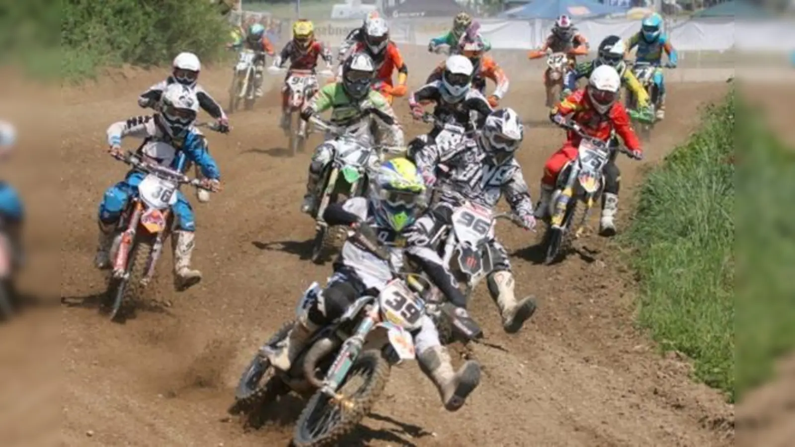 Die Motocross-Rennstrecke »Offroadpark am Flughafen München« ist Austragungsort der Deutschen Motocross-Meisterschaft der Klassen 65ccm, 85ccm und MX2nnn. 	 (Foto: VA)