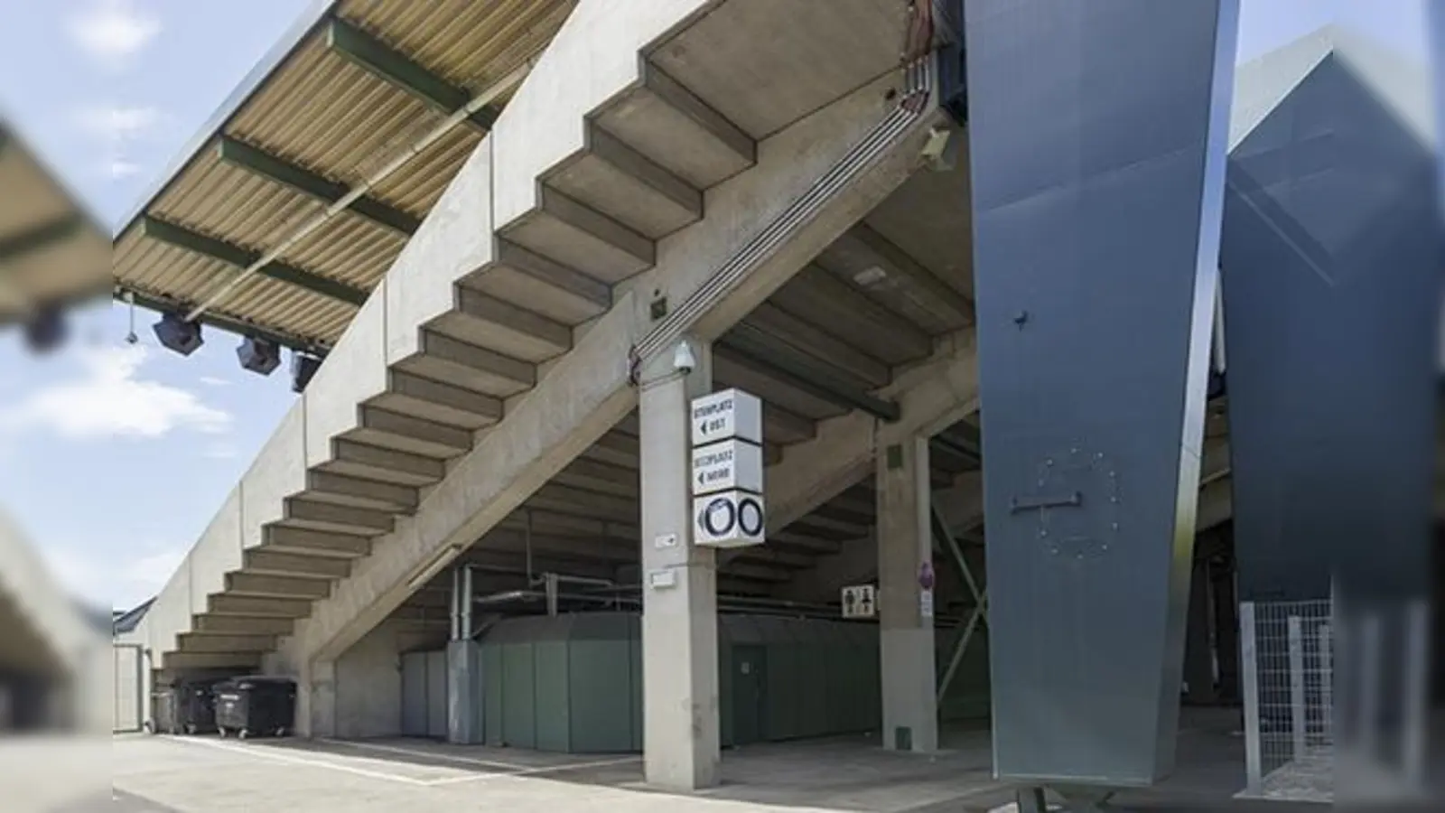 Unterstützung aus der Politik: Grünwalder Stadion.  (Foto: Anne Wild)