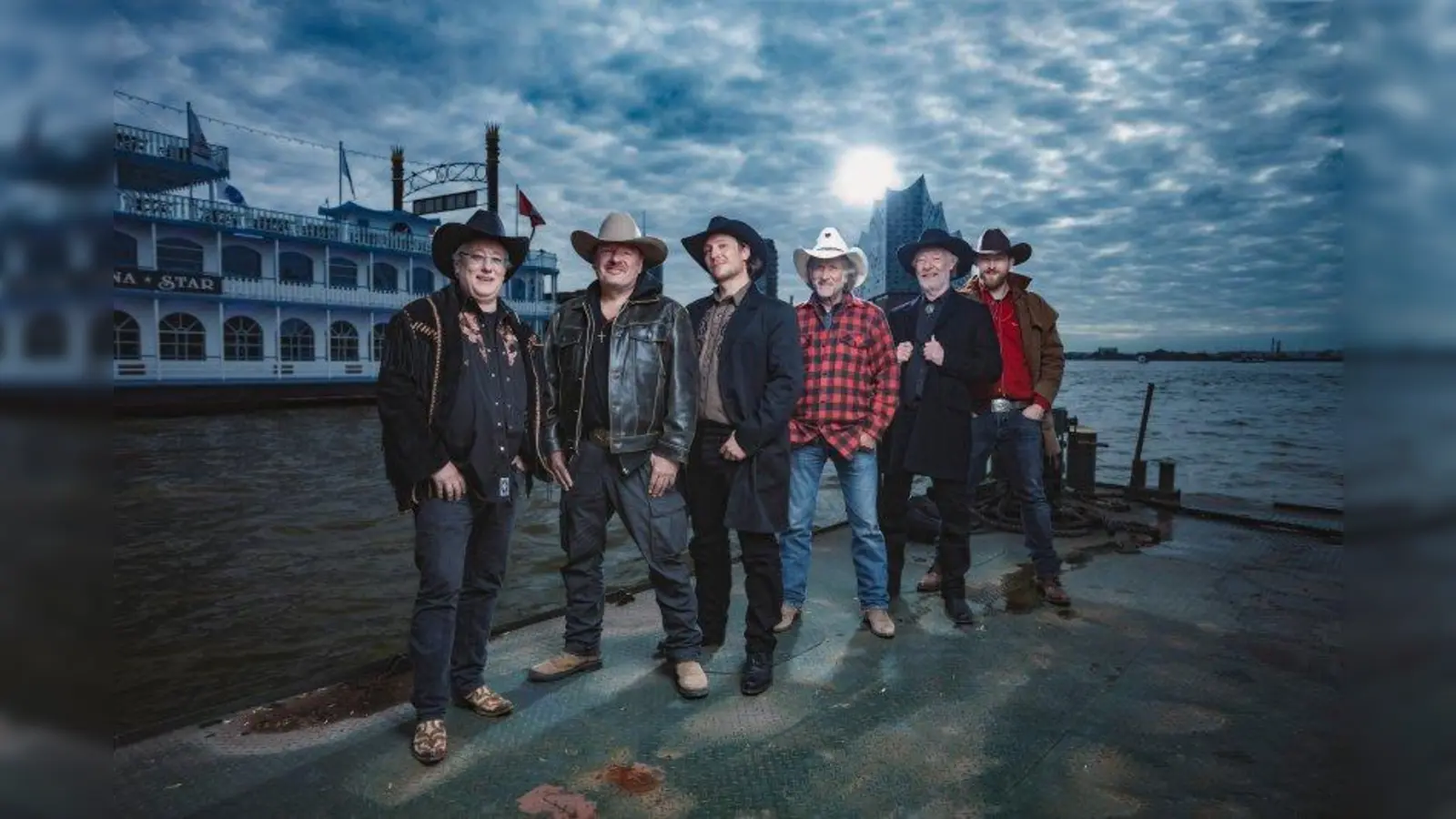 Truck Stop, das sind Andreas Cisek, Wolfgang „Teddy“ Ibing, Knut Bewersdorff, Uwe Lost, Chris Kaufmann und Tim Reese. (Foto: Truck Stop)