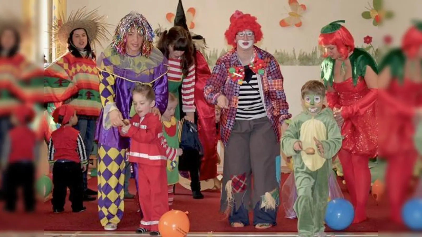 Die Kleinen traten begeistert gegen ihre Eltern beim Kartoffellaufen an.	 (Foto: Privat)