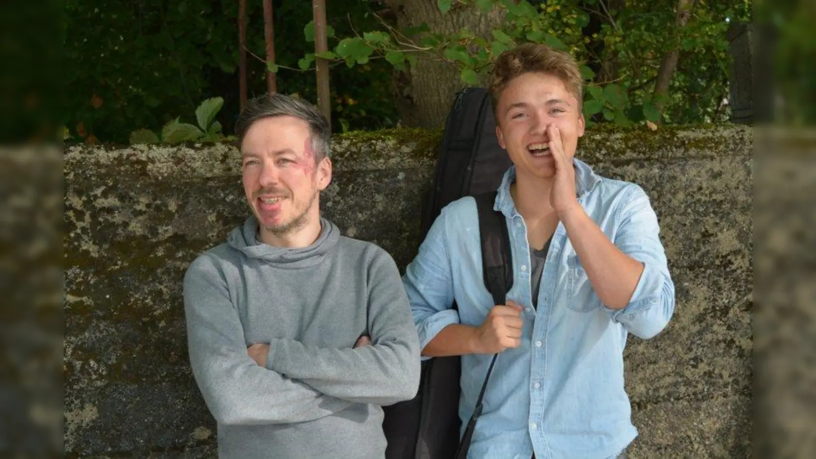 Florian Friedl (links) und Jakob Mühleisen (rechts) treten gemeinsam in Regensburg auf. (Foto: Corinna Feucht)