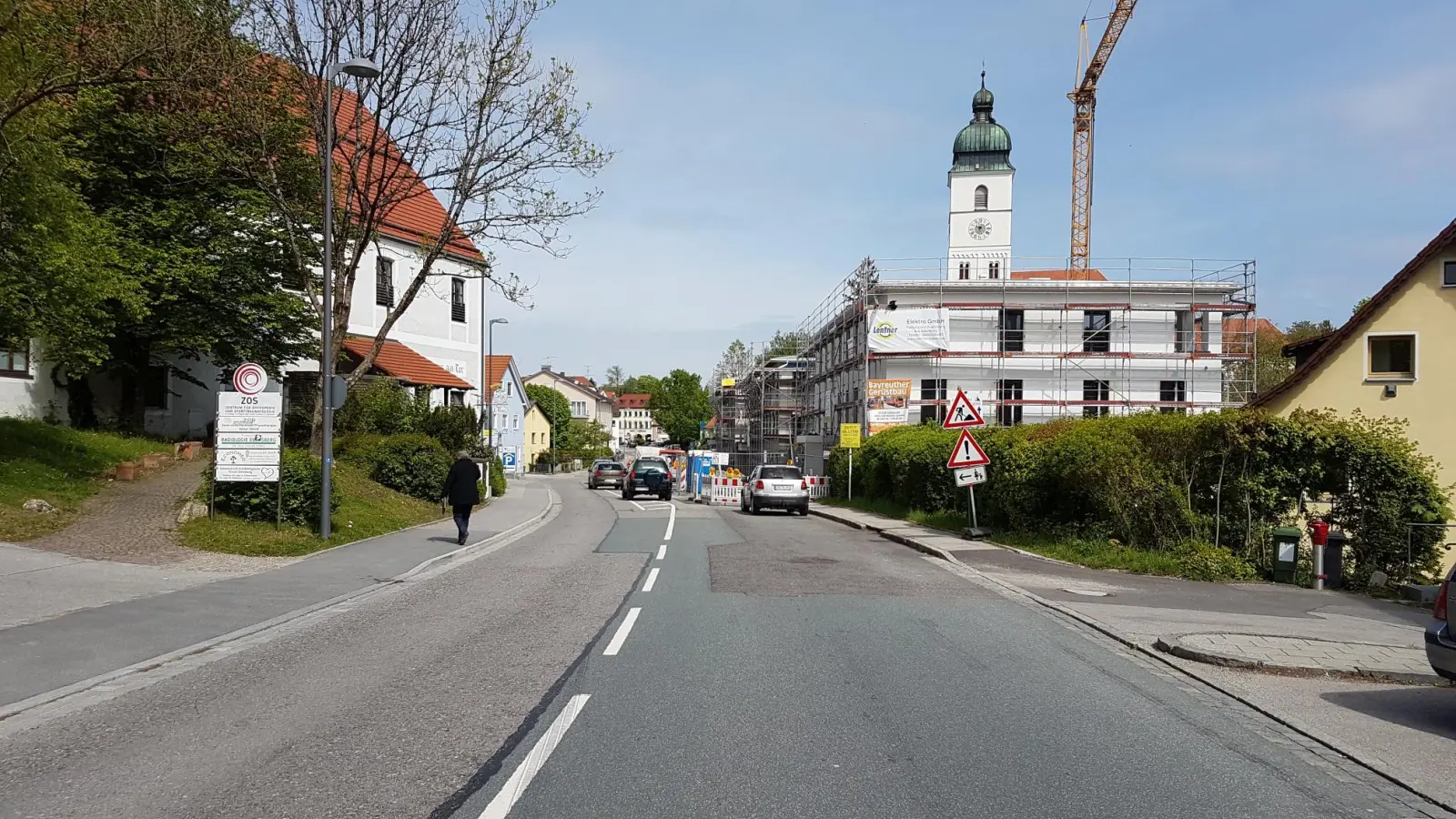 Die Bahnhofstraße wird jeweils halbseitig wegen der Bauarbeiten gesperrt. (Foto: oh)