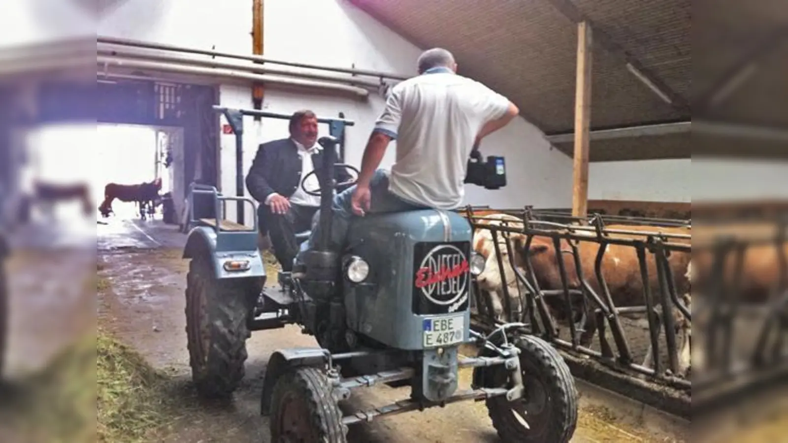Bürgermeister Georg Reitsberger beim Filmdreh zu Happy Vaterstetten.	 (Foto: privat)