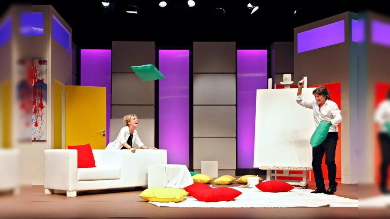 Pierre und Laurence kommen aufgrund einer Aussprache &amp;quot;Anderthalb Stunden zu spät&amp;quot;. (Foto: Thomas Grünhoz)