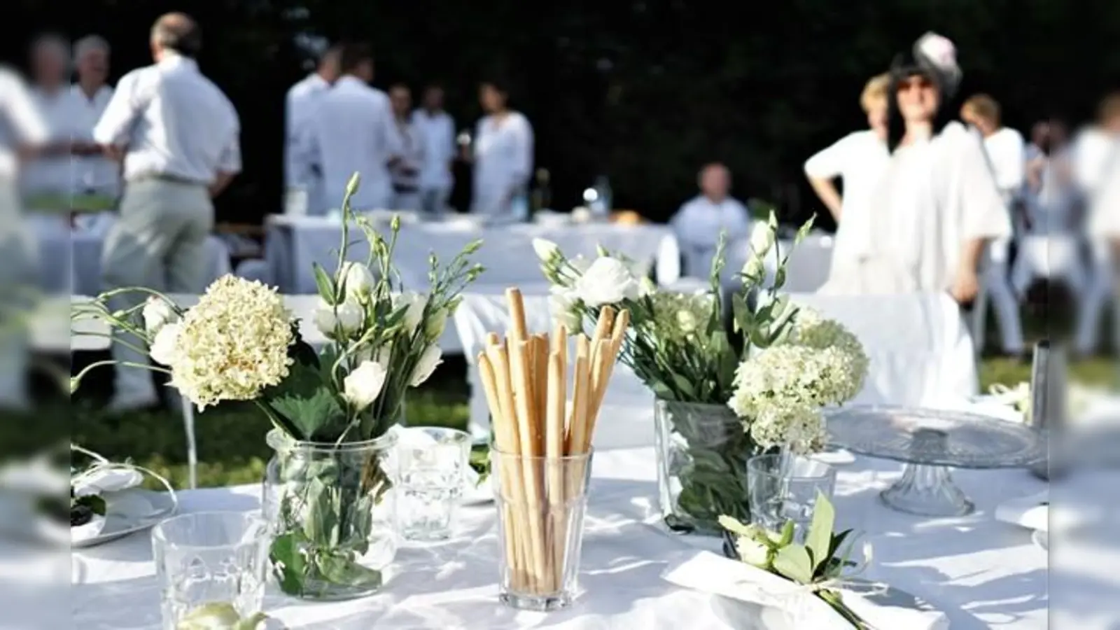 Zu einem festlichen Dinner in Weiß wird am 26. Juli eingeladen. (Foto: Staepa)