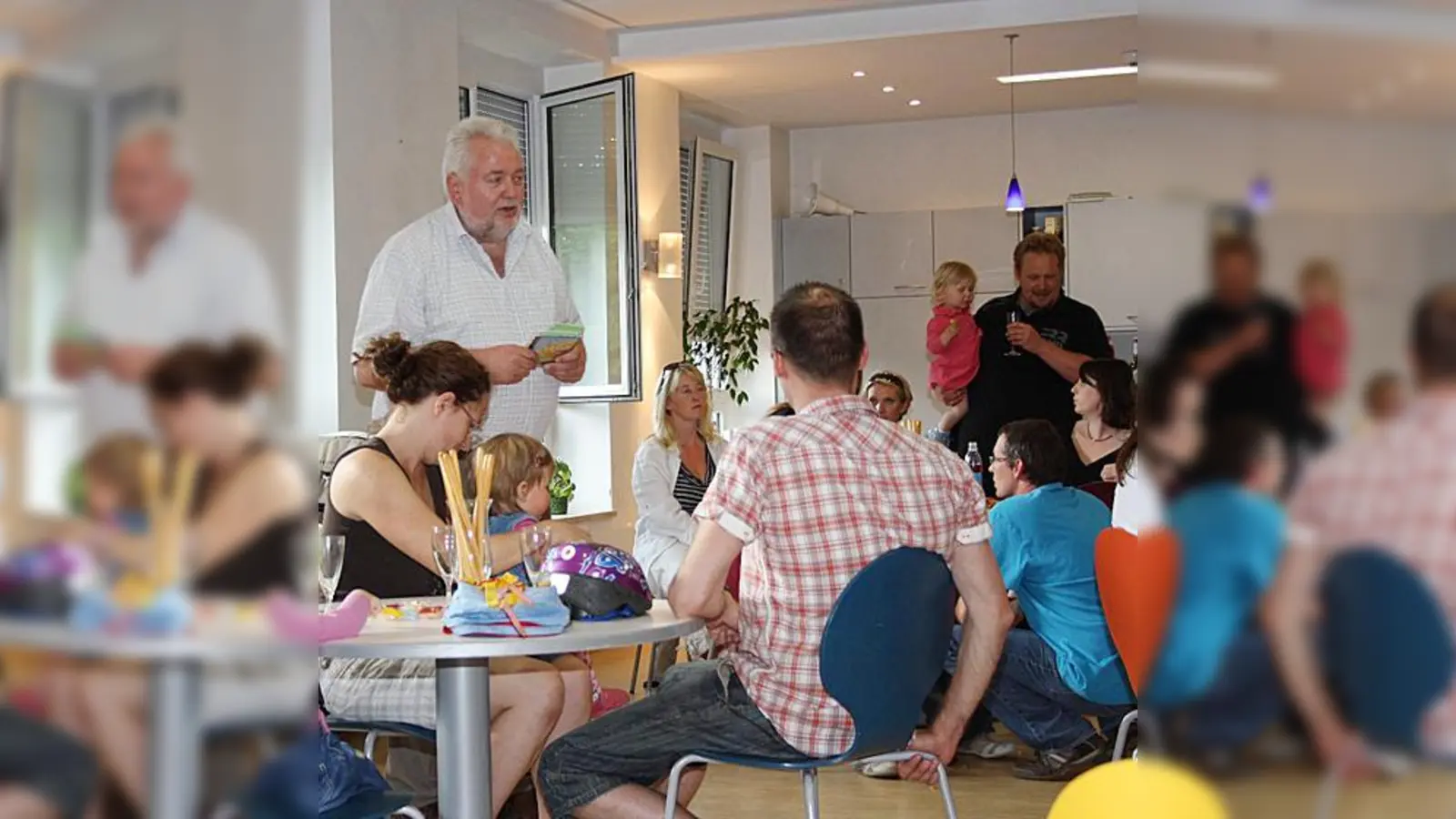 In Glonn nahmen kürzlich rund 50 Familien am Elternempfang mit Rathauschef Esterl teil.  (Foto: Christine Gerneth)