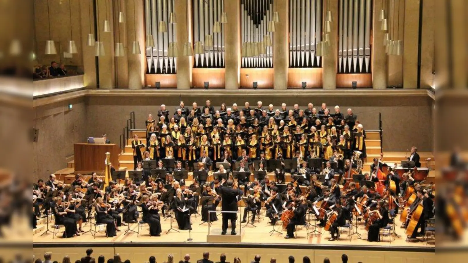 Die Musiker der Bayerischen Philharmonie lassen sich zum Tag der offenen Tür über die Schulter schauen. (Foto: Bayerische Philharmonie)
