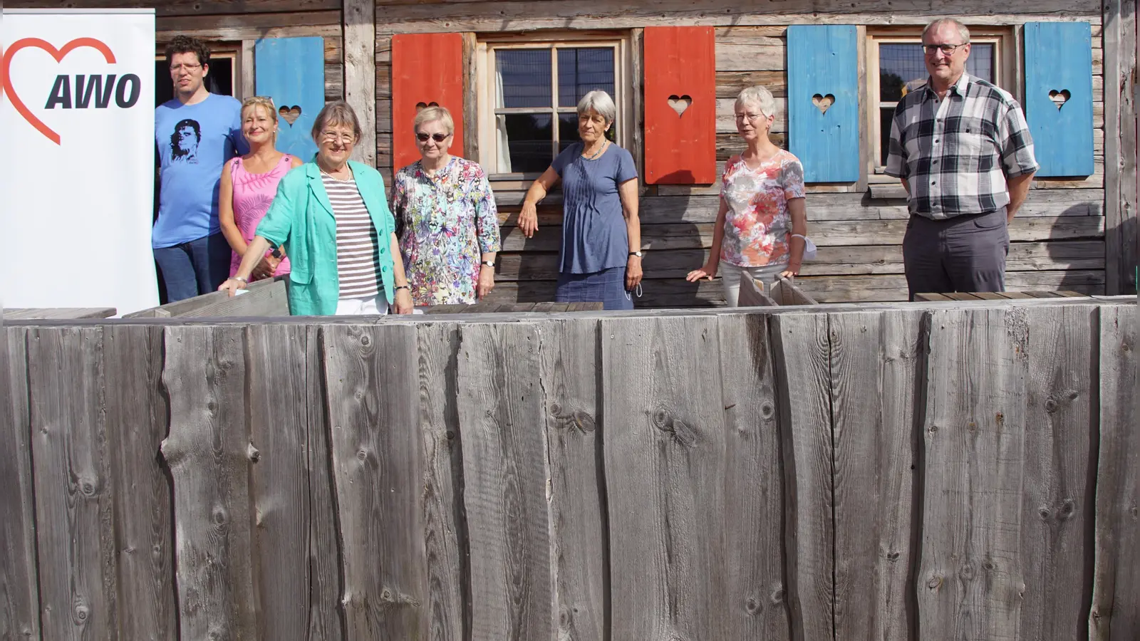 Der neue Vorstand der AWO-Unterhaching (v.l.) Sigi Samjeske, Sabine Wolff, Waltraud Rensch, Marga Jahn, Barbara Nobs, Barbara Außel und Helmut Pellen (ohne Hannes Recker). (Foto: Privat)