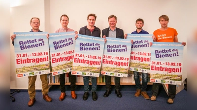 Im Aktionsbündnis zum Volksbegehren vereint: Matthias Luy, Claus Obermeier, Ludwig Hartmann, Christian Hierneis, Jürgen Fernengel und Thommy Prudlo (v. li.). (Foto: Franziska Baur)