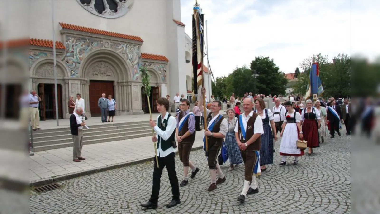 Fahnenabordnung der VRK Pasing. (Foto: pi)