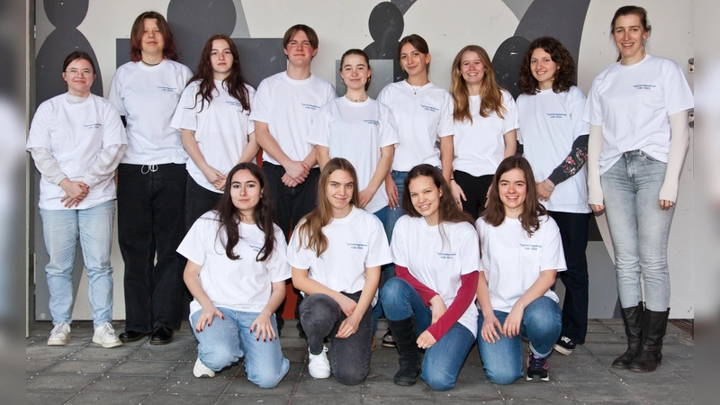 Sie haben die Typisierungsaktion organisiert: die Schülerinnen und Schüler aus dem P-Seminar Biologie des Carl-Spitzweg-Gymnasiums. (Foto: CSG)