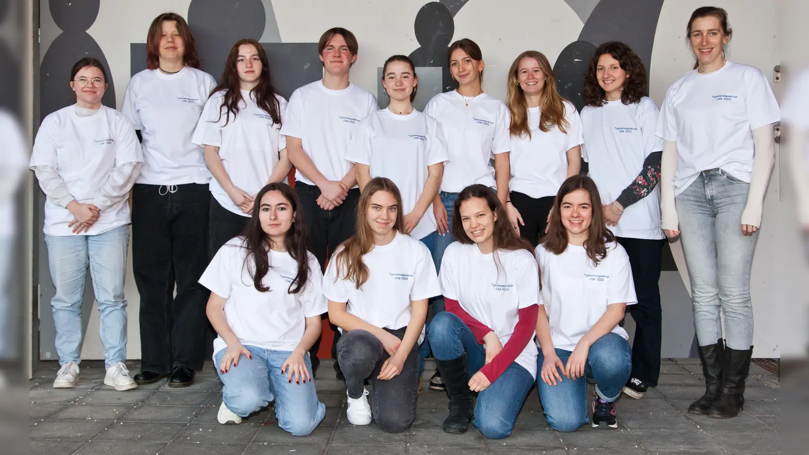 Sie haben die Typisierungsaktion organisiert: die Schülerinnen und Schüler aus dem P-Seminar Biologie des Carl-Spitzweg-Gymnasiums. (Foto: CSG)