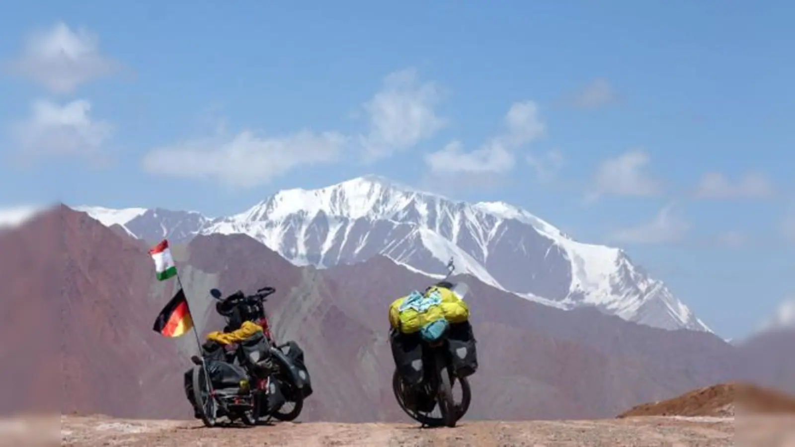 Am 2. Januar läuft im Heppel und Ettlich der Film »So weit die Räder rollen«. Zwei Ärzte waren 20.000 Kilometer auf dem Rad unterwegs.	 (Foto: VA)