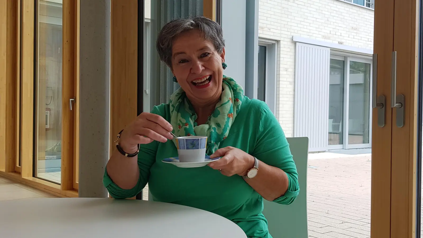 Initiatorin Monika Malinowski freut sich auf viele Gäste beim Café Evergreen. (Foto: Bürgerstiftung Haar)