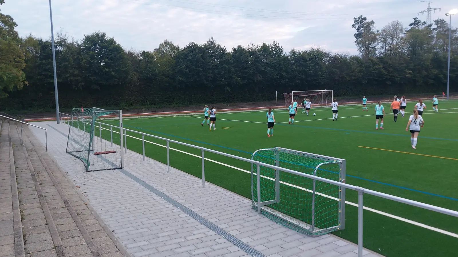 Der SV 1880 München (weiß) siegte klar und deutlich mit 12:0 bei der SG Würmtal/Unterpfaffenhofen. (Foto: bas)