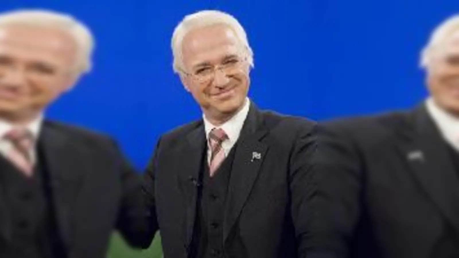 Wolfgang Krebs mimt einen außer sich geratenen Edmund Stoiber - eine echte Schau.  (Foto: VA)