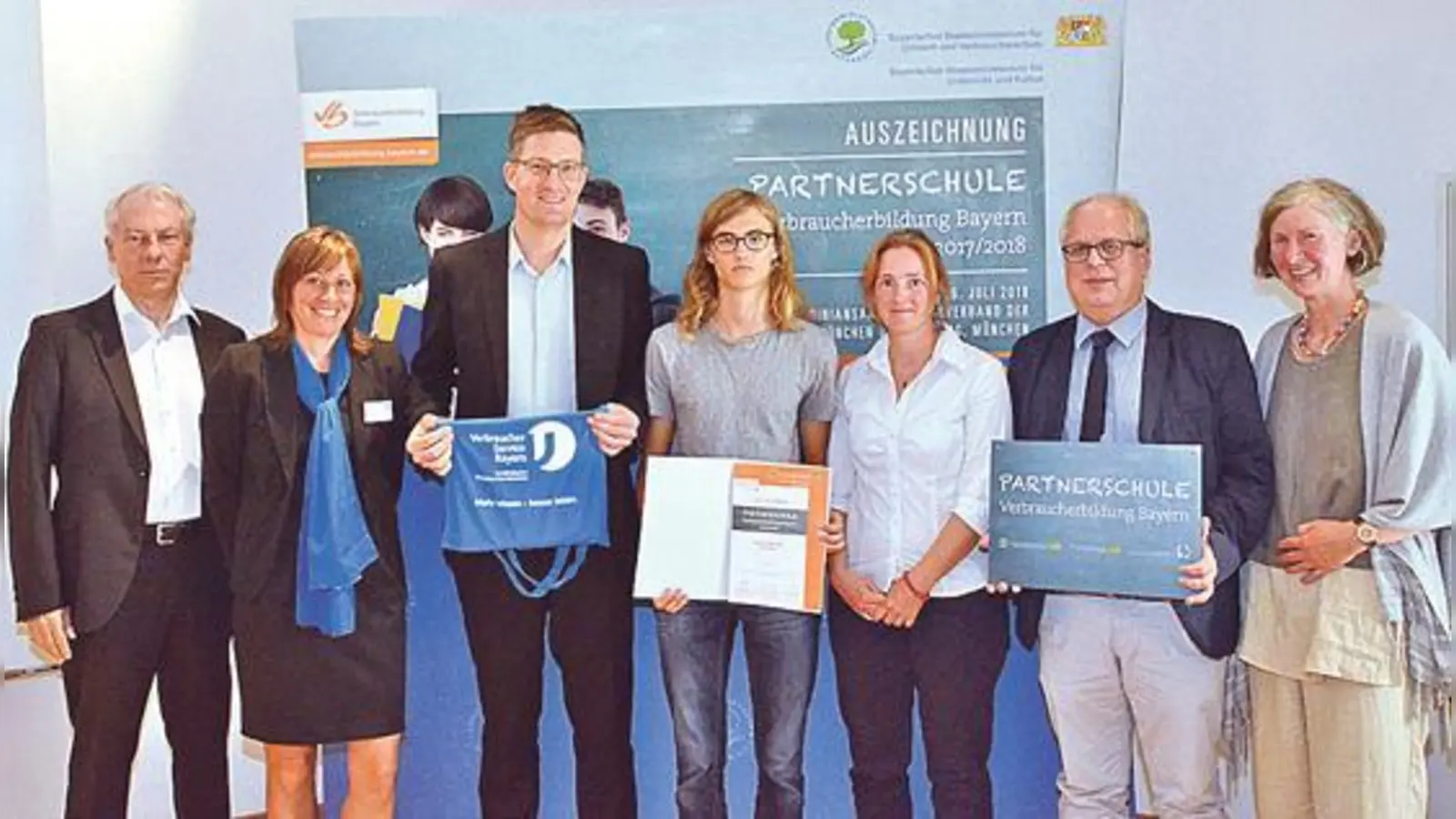 Das Asam-Gymnasium in Giesing wurde als »Partnerschule Verbraucherbildung« ausgezeichnet.	 (Foto: StMUV/Lederer)