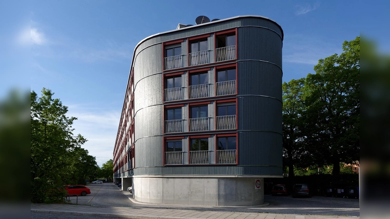Der Bund Deutscher Architekten zeichnet die erste Parkplatzüberbauung Münchens aus. (Foto: Roland Weegen)