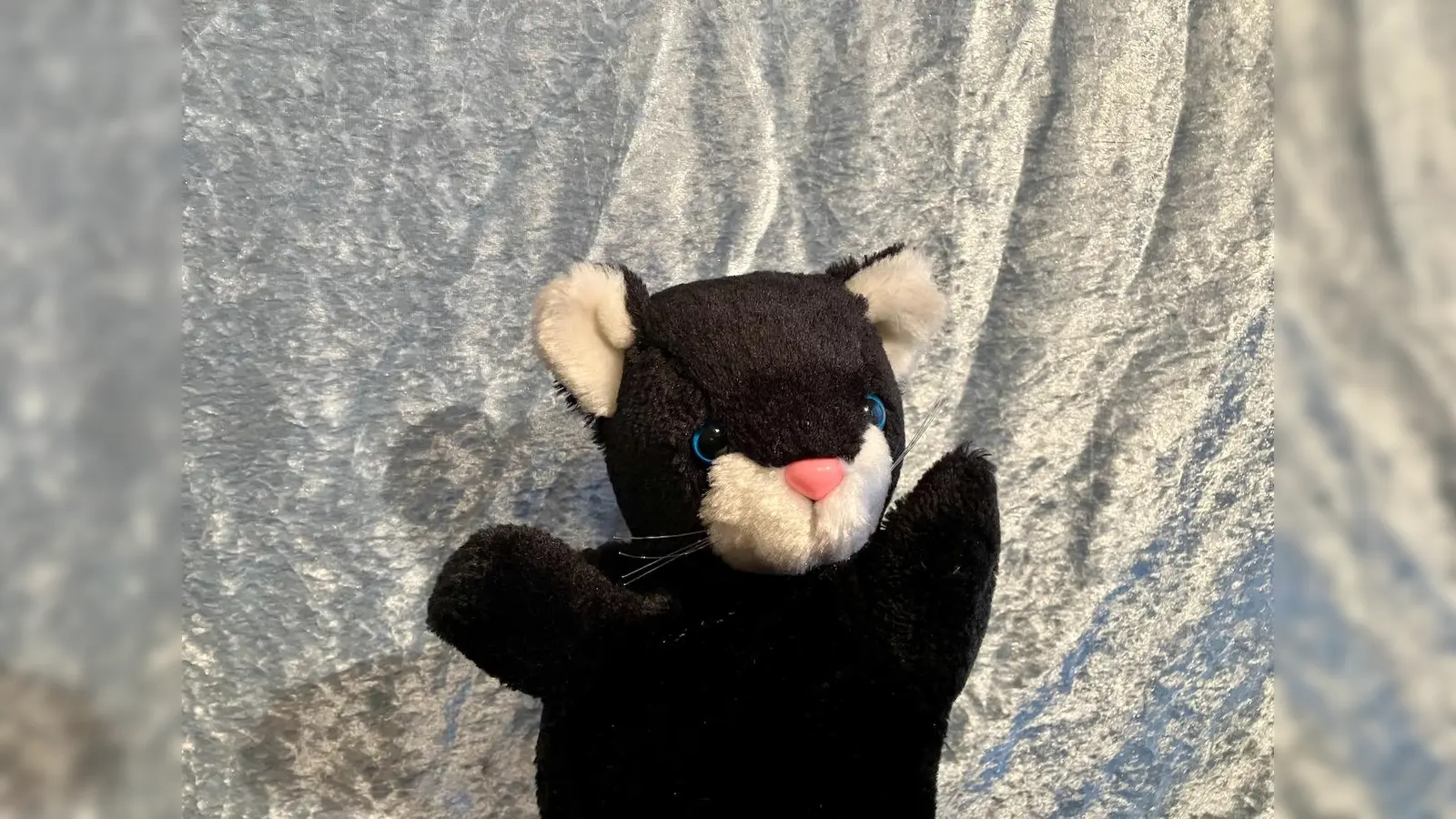 Ein lustiges Theaterstück wird im Familienzentrum gezeigt. (Foto: Bergmann)