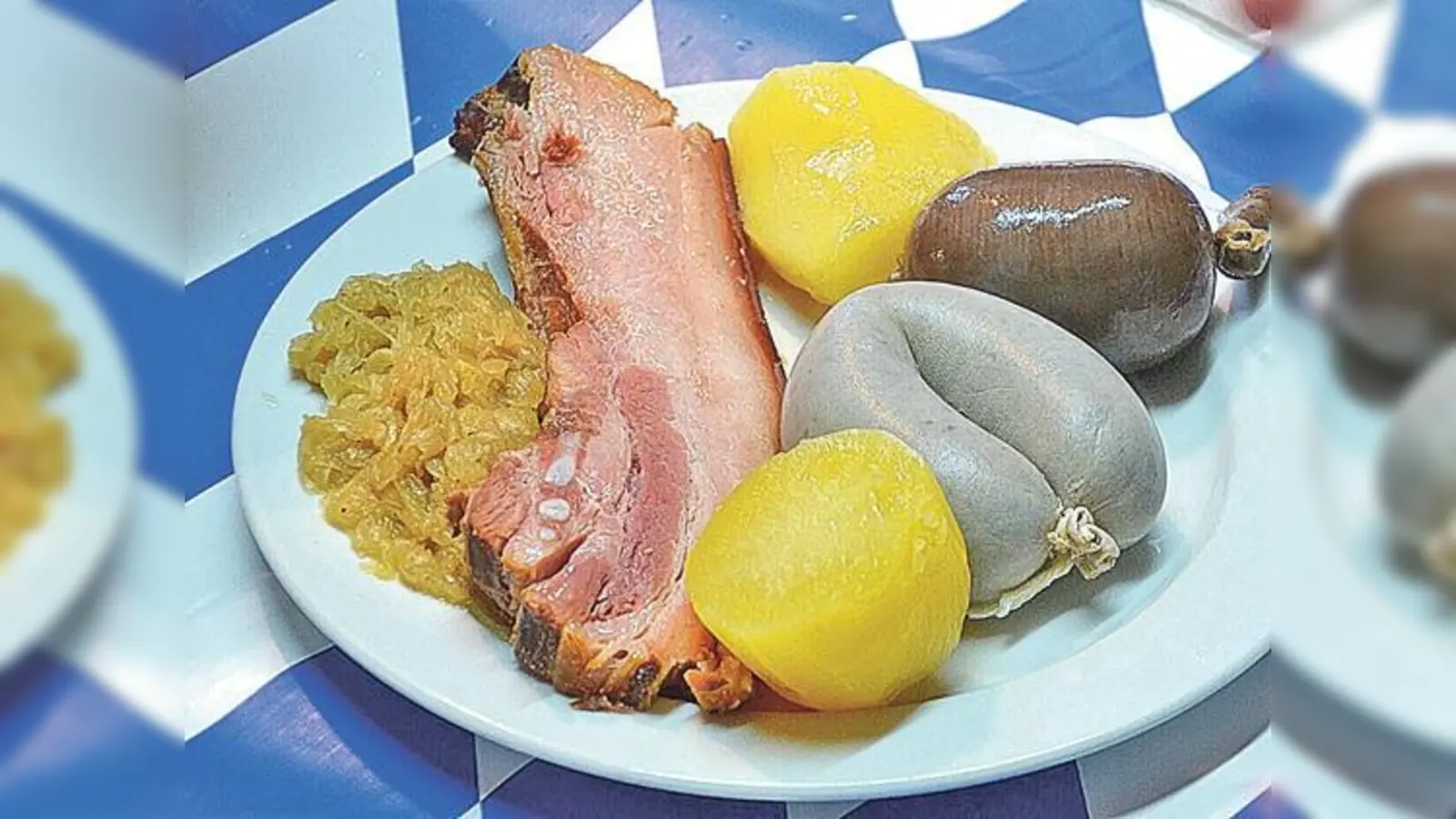 Die Original Truderinger Böllerschützen laden zum 16. Mal zum traditionellen Schlachtschüsselessen.	 (Foto: privat)