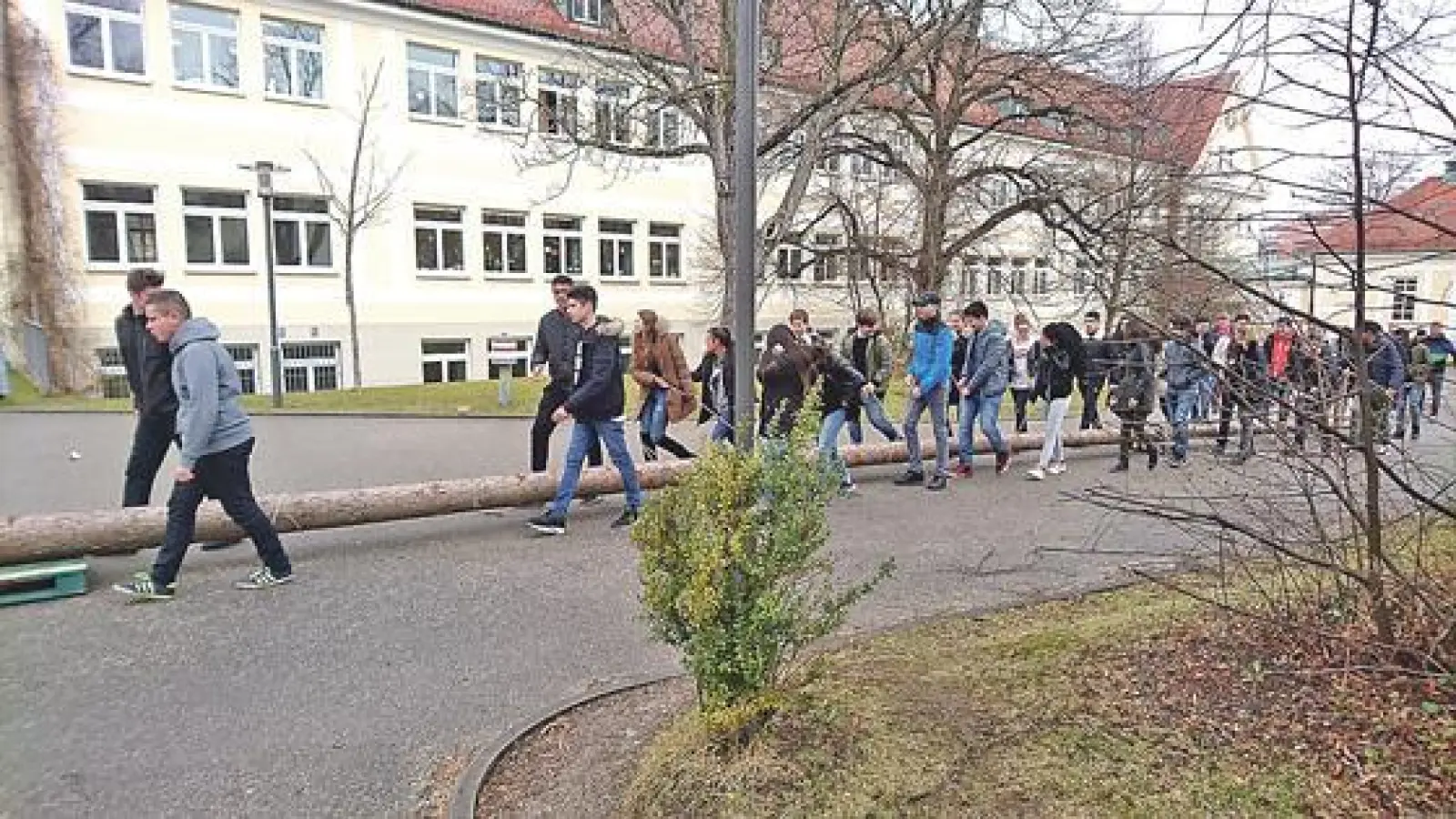 Zusammen geht es einfach besser: Das wissen auch die Schülerinnen und Schüler an der Situlischule in Freimann.	 (Foto: VA)