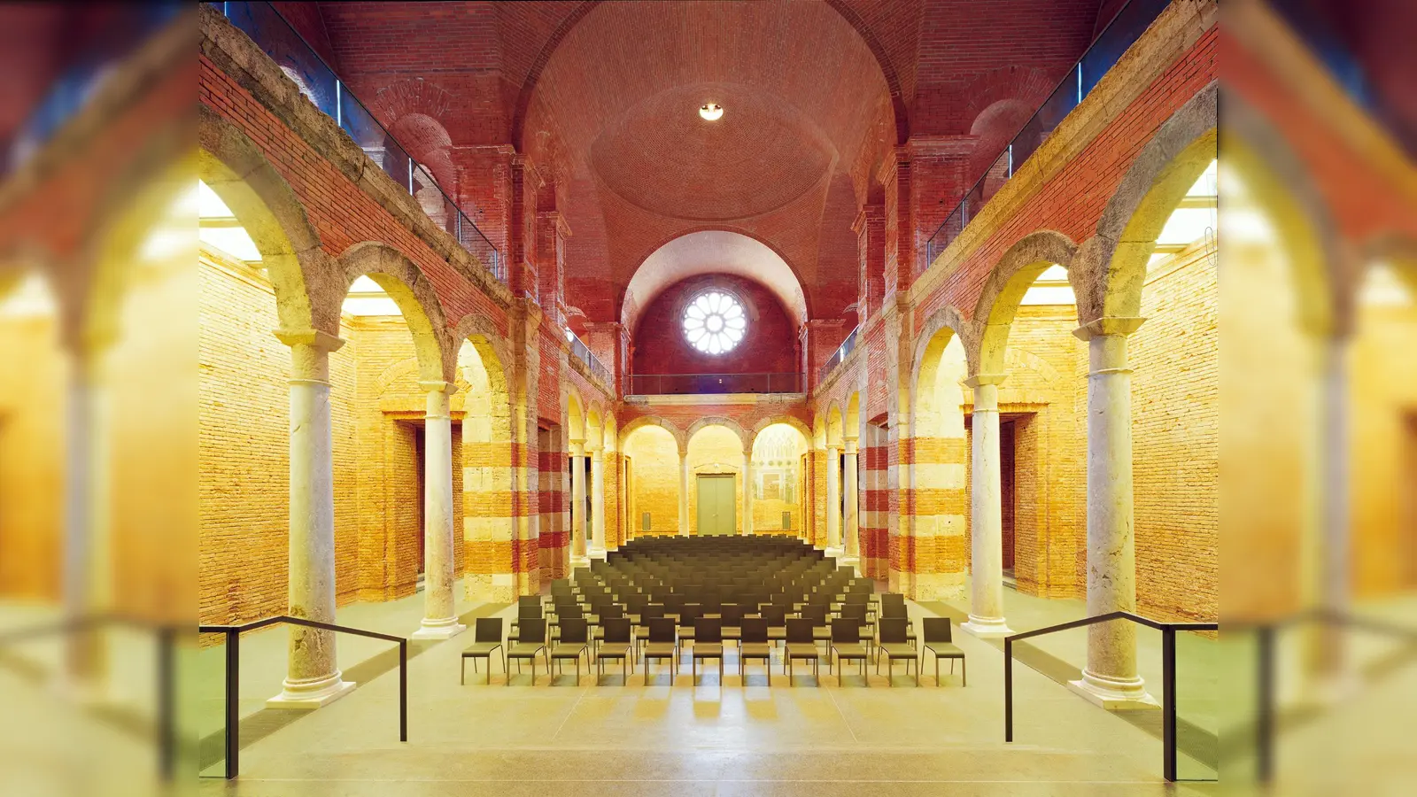 Die Residenzwoche verzaubert den Oktober mit erlesenen Tönen. Auch in der Allerheiligen-Hofkirche der Residenz wird Musik erklingen. (F.: © Bay. Schlösserverw., Schambeck/ Schmitt)