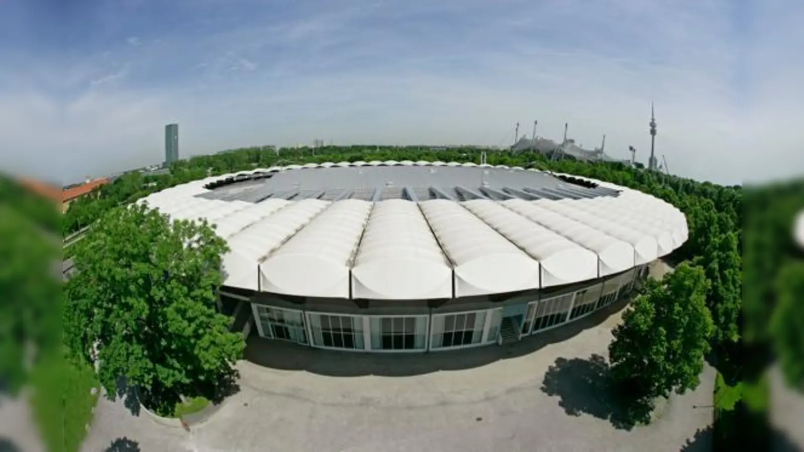 Das ehemalige Radstadion, das seit 2004 für Veranstaltungen genutzt wird, soll schon in wenigen Monaten abgerissen werden.   	 (Foto: Olympiapark GmbH)