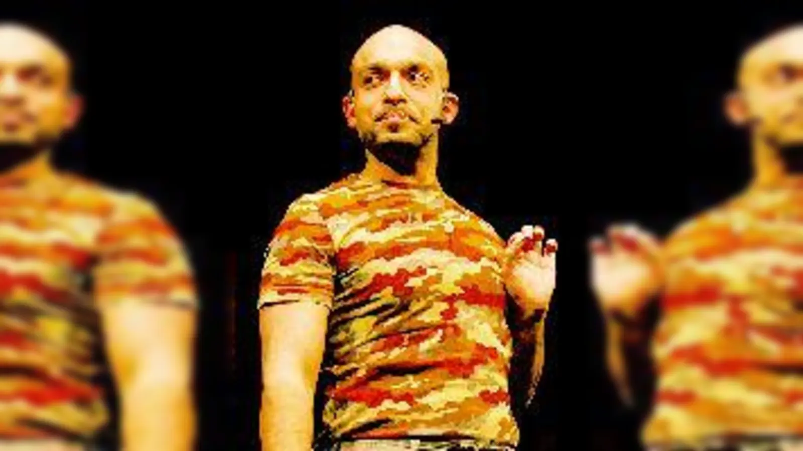 Zwei Stunden ohne erhobenen Zeigefinger? Django Asül unterhielt zum zweiten Mal beim vhs-Kulturdonnerstag. 	 (Foto: gf)