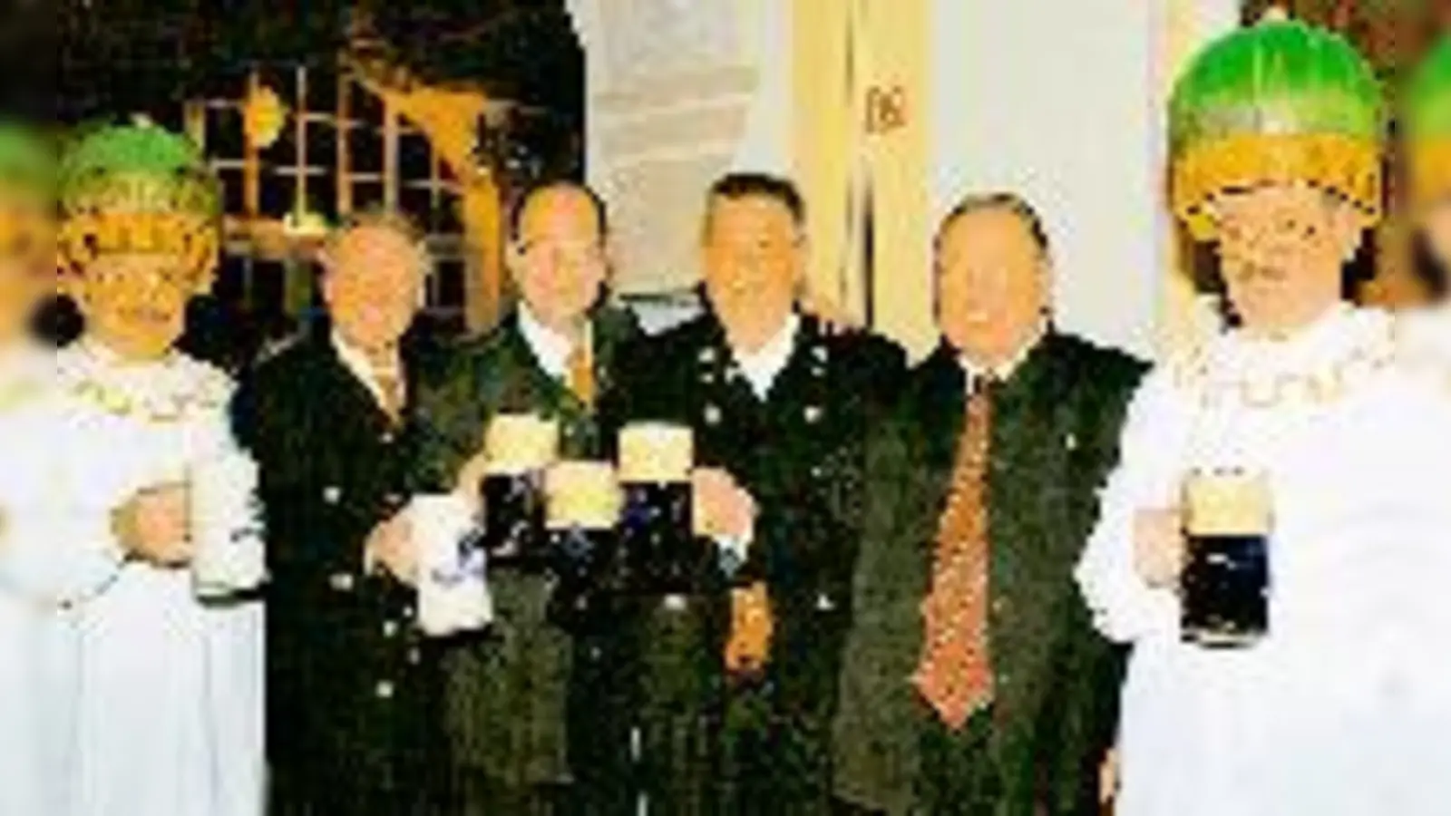 Beim Starkbieranstich der damischen Ritter dürfen die Türme der Frauenkirche nicht fehlen.	 (Foto: Verein)