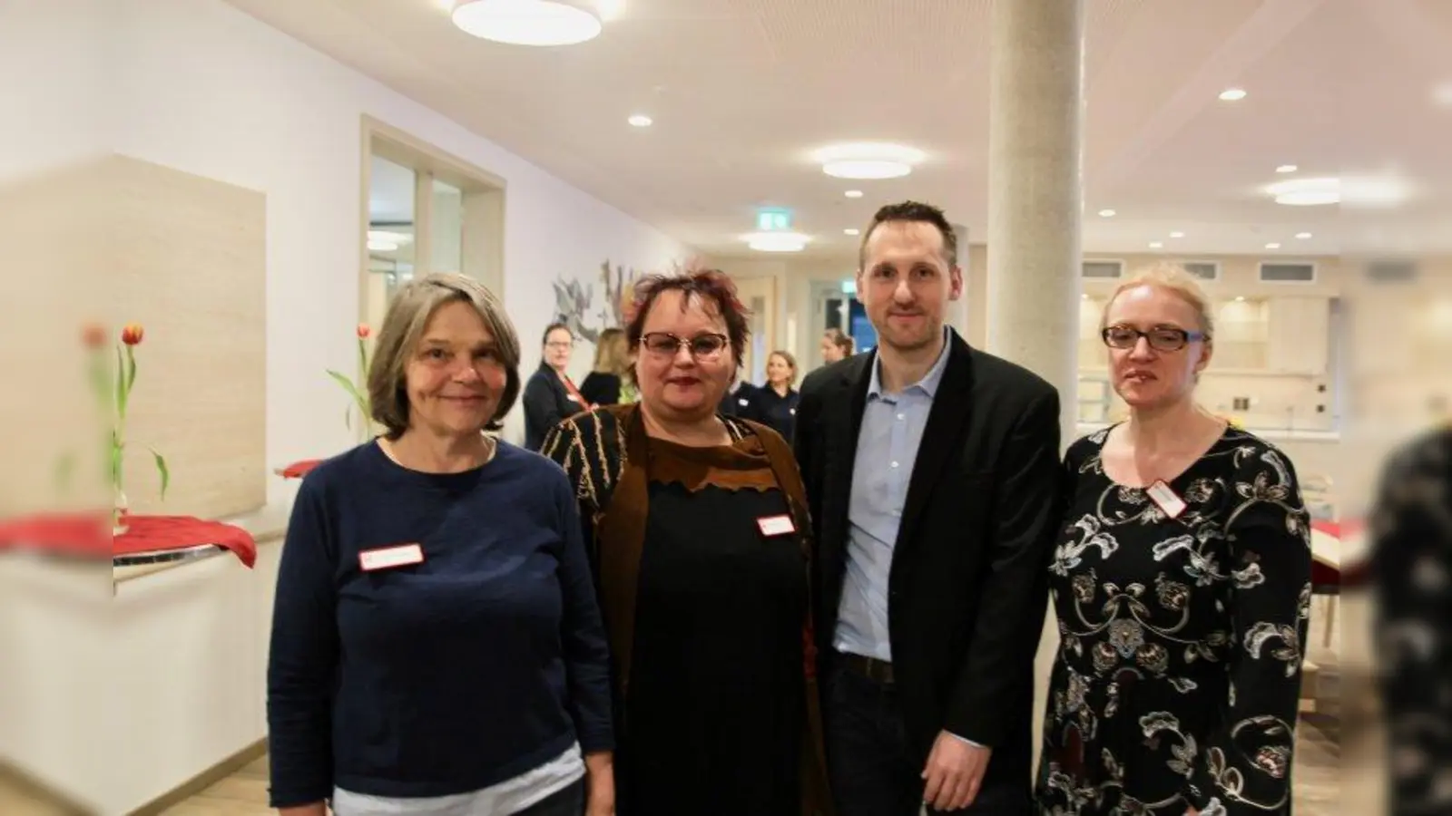 Das Marienstift-Team mit Leiterin Soziale Begleitung Christine Schön, Pflegedienstleiterin Eva Kavkazi, Einrichtungsleiter Sebastian Etzel und Hauswirtschaftsleiterin Rita Schmidt (v.l.) (Foto: us)