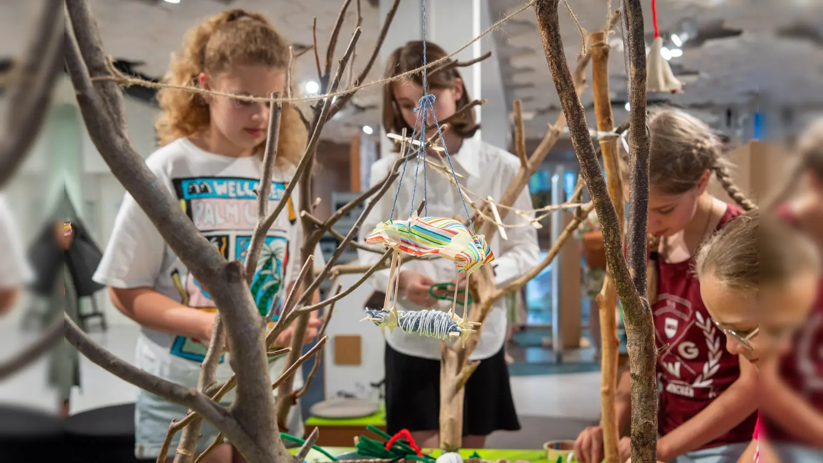 Das Orang-Utan-Baumhaus ist eines der „architektierischen” Beispiele. (Foto: © Naturkundemuseum Bayern mit BIOTOPIA Lab/ Andreas Heddergott)