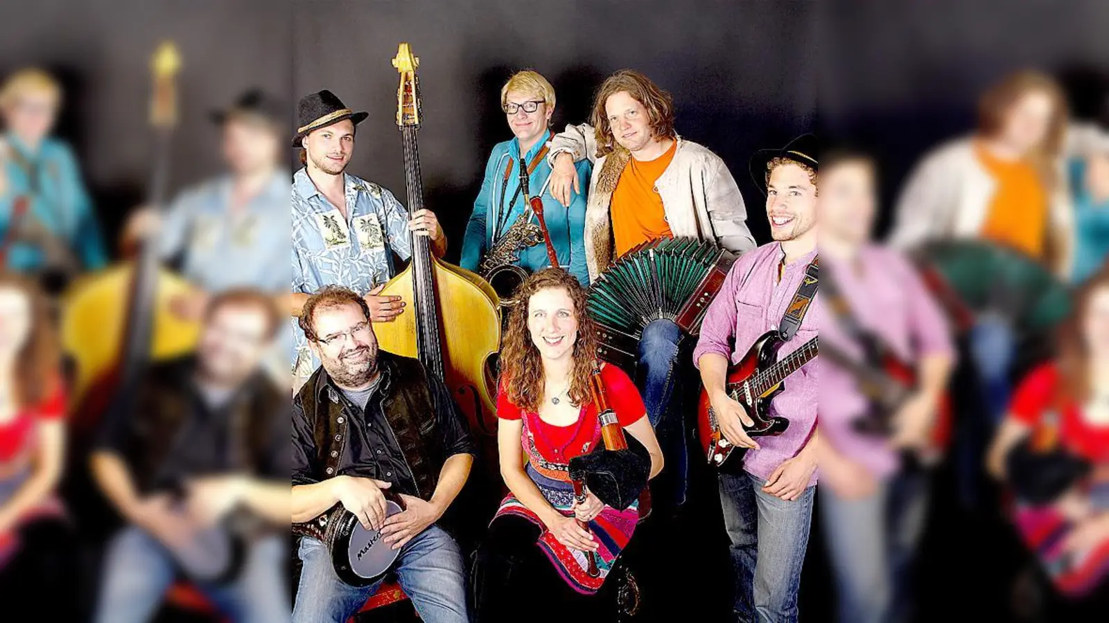 Die Band »SpuimaNovas« verleiht bayerischen Volksliedern neuen Schwung.	 (Foto: VA)