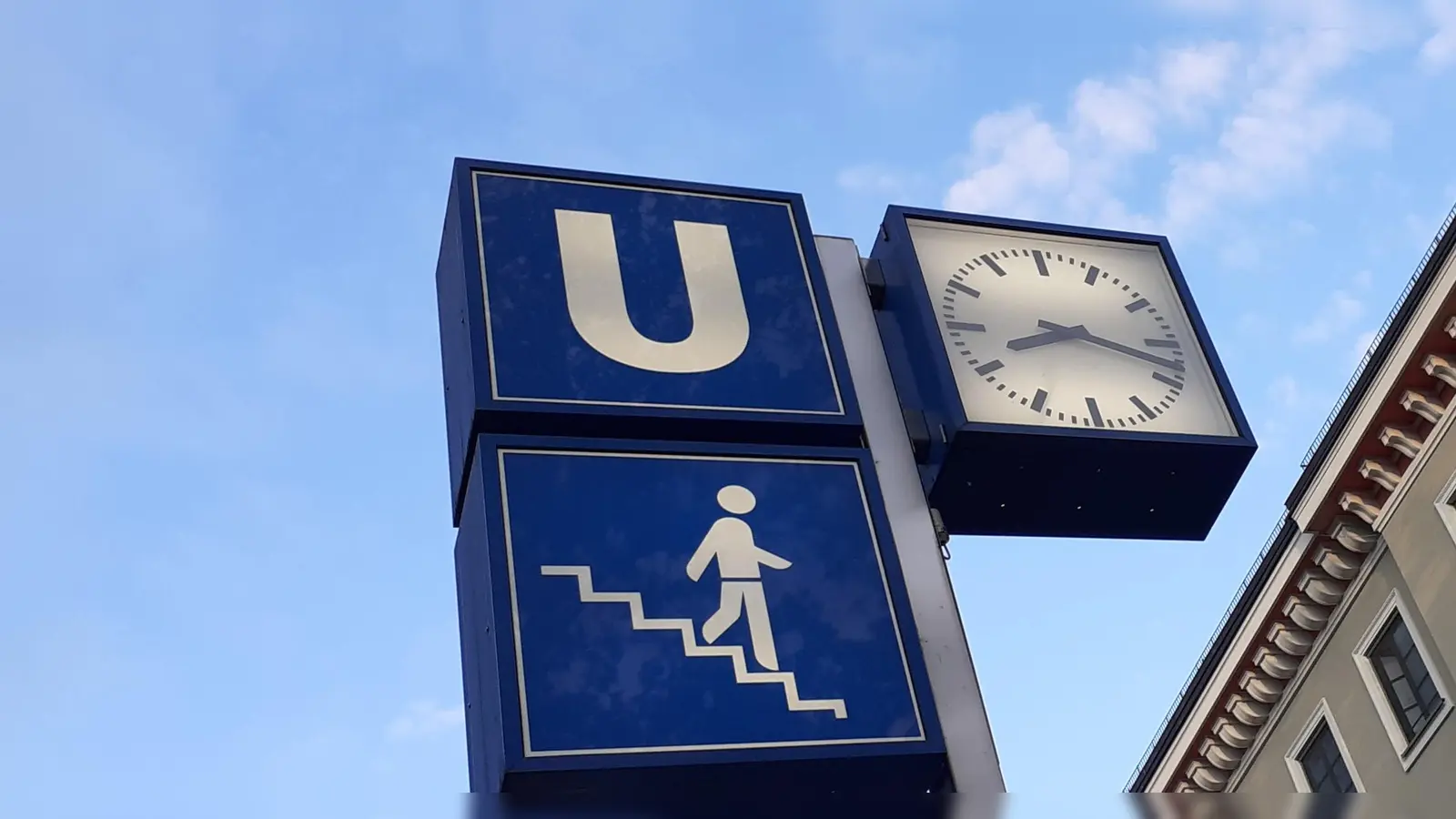 Voraussichtlich werden die U-Bahnlinien U3 und U6 den Bahnhof Marienplatz ab dem Nachmittag nicht mehr anfahren. Die Fahrgäste werden gebeten auf andere U-Bahnhöfe auszuweichen.  (Symbolbild: mha)