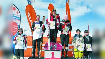 Die Ski-Nachwuchsläuferin Katrin Mösbauer gewann den Riesenslalomwettbewerb der Schüler am Patscherkofel mit 36/Zehntelsekunden Vorsprung vor ihrer direkten Konkurrentin Caroline Schaffert aus Starnberg (Foto: pi)