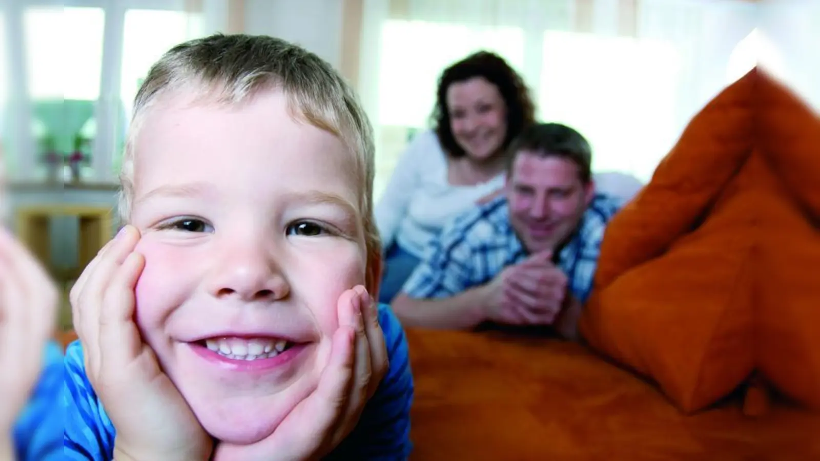 Die klassische Familie verändert sich - die Zahl der Alleinerziehenden steigt kontinuierlich an. (Foto: Rolf Melis/pixelio.de)