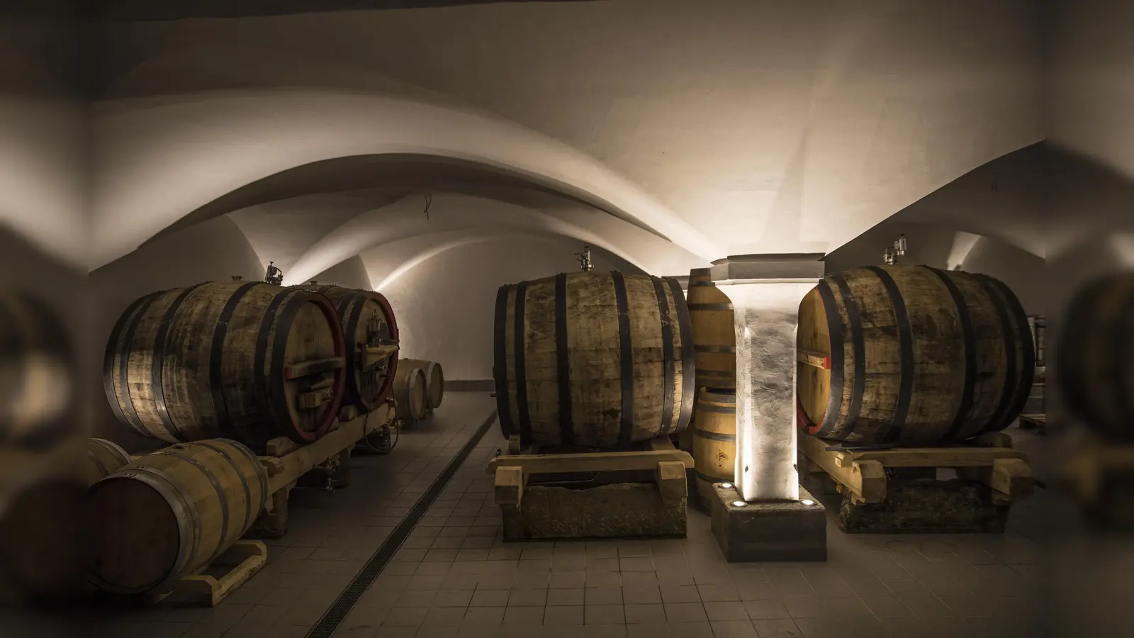 Das Bier reift langsam im Bierkeller.  (Foto: Markus Wasmeier)