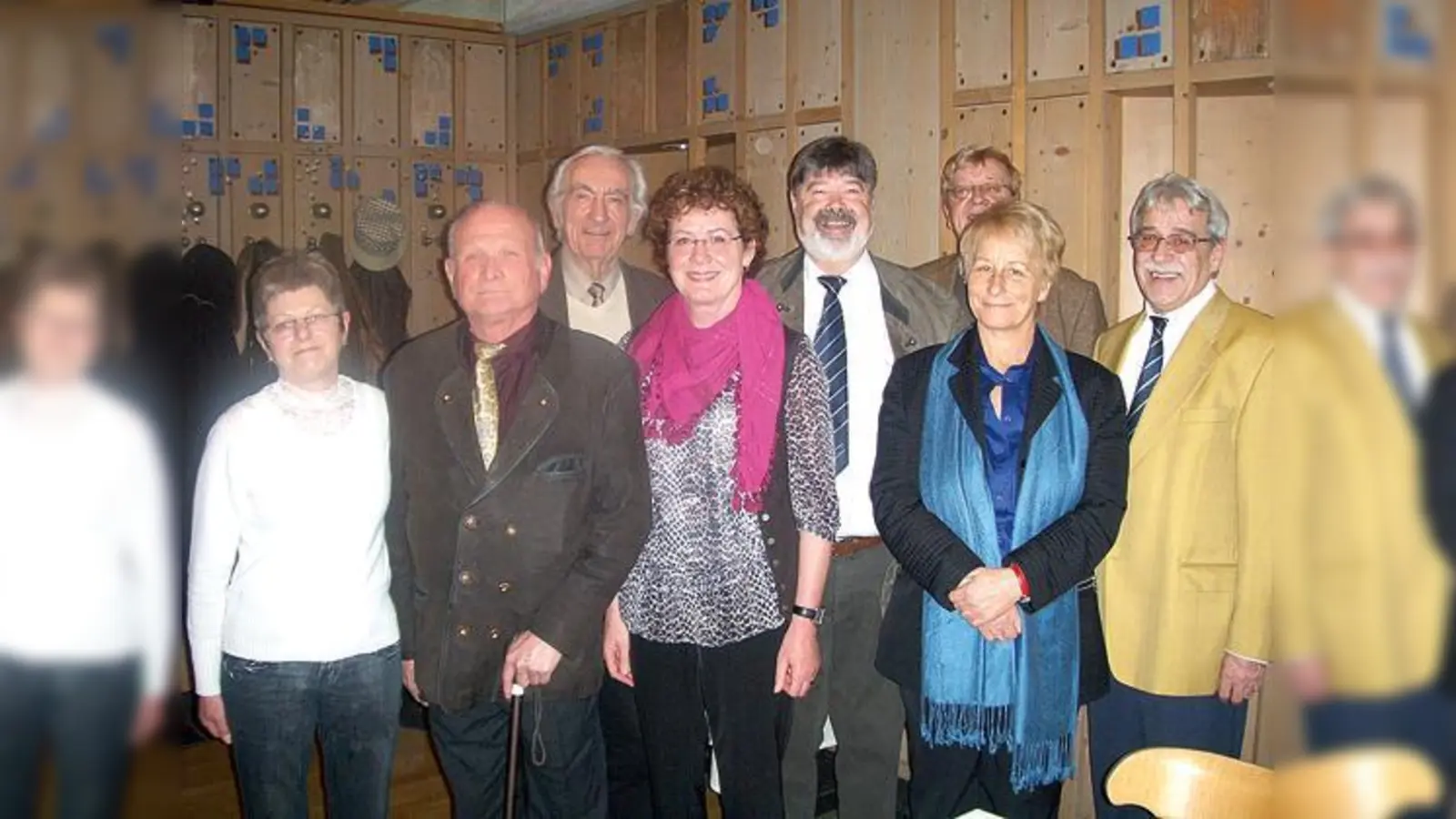 Der neu gewählte Vorstand (v.l.), vorne: Maria-Anna Görlich, Rudolf Dörfler, Brigitte Abraham, Anneliese Fehr und Kasim Cehajik; hinten: Dr. Hansjoachim Kesseler, Günter Jockisch und Wolfram Wolff. 	 (Foto: privat)