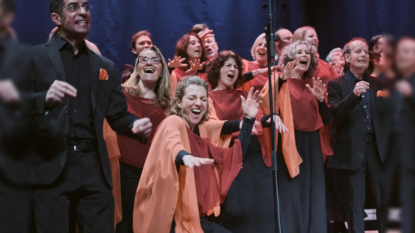 Zwei Konzerte gibt der Gospelchor St. Lukas in der Vorweihnachtszeit in der Kirche St. Jakob am Anger.  (F.: Demmel Rolf)