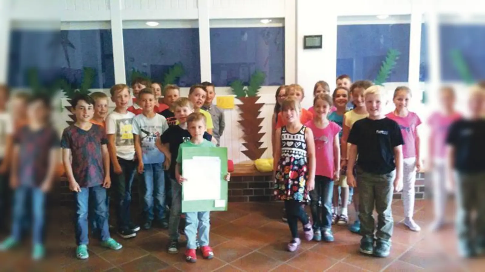 Die Schüler der Grundschule Anzing setzten sich für einen umweltfreundlichen Schulweg ein.	 (Foto: Energieagentur Ebe)