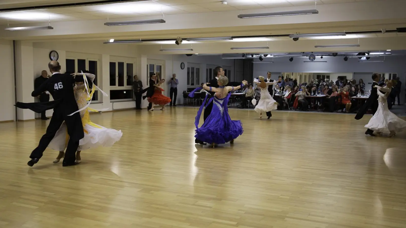Standard und Latein der Spitzenklasse gibt es am 26. Januar 2025 beim Turnierauftakt für den Bayernpokal und für den EbersBergKristall-Pokal im Tanzsportzentrum in Ebersberg zu sehen. (Foto: Erich Beschorner)