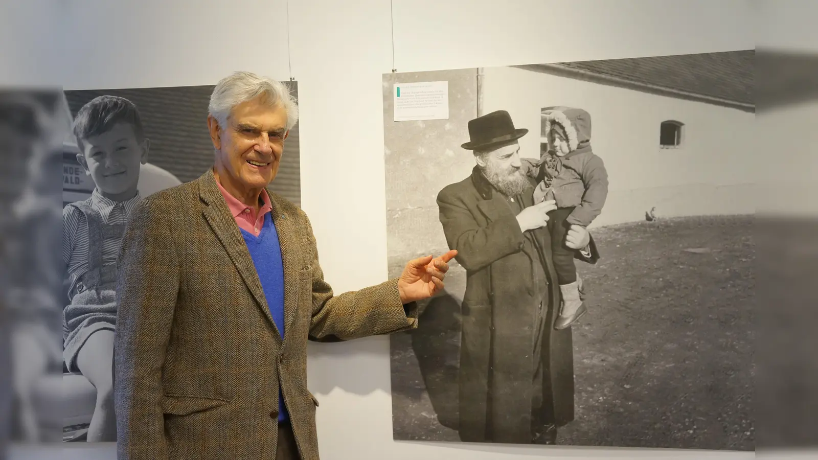 Der Zeitzeuge Otto-Ernst Holthaus bietet Führungen durch die Ausstellung "Die Kinder vom Lager Föhrenwald", die noch bis zum 10. April in Grünwald zu sehen ist, an. (Foto: hw)