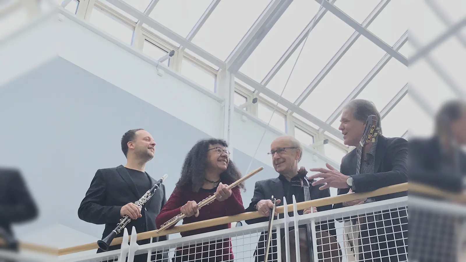 Claudia Góndola de Hackel (Querflöte), Markus Renhart (Klarinette), Helmut Veihelmann (Cello) und Peter Hackel (Gitarre) bilden das Klang-Kollektiv-Erding. (Foto: VA)