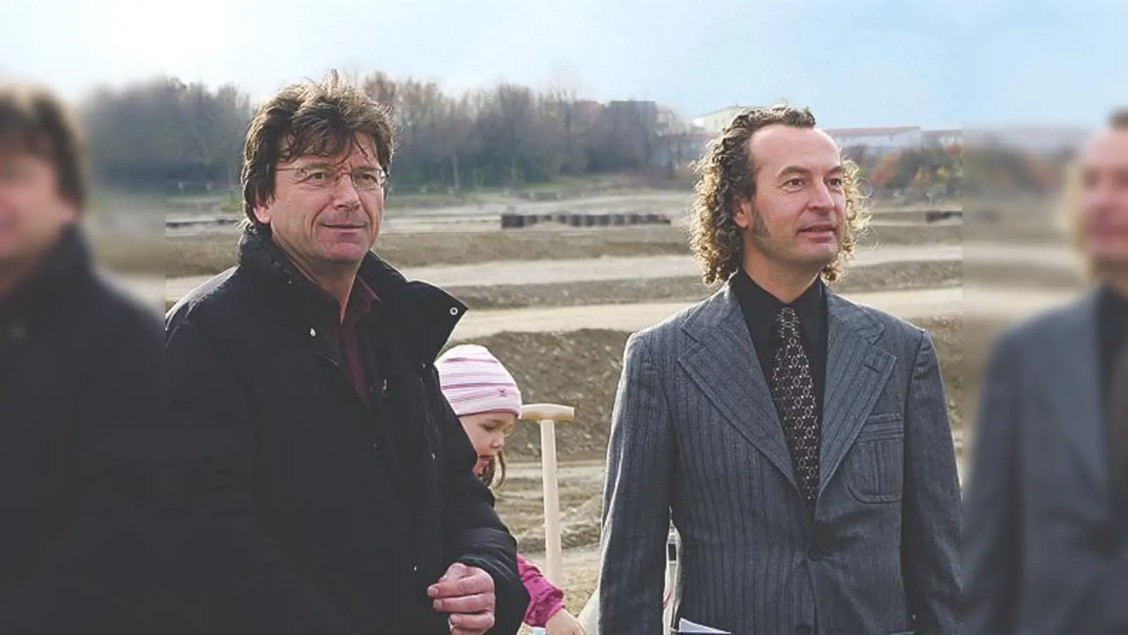 Was bringt die Zukunft? Bürgermeister Albert Hingerl (l.) und Matthias Ottmann sind unter anderem beim Podiumsgespräch am 24. Januar dabei.	 (Foto: Gemeinde)