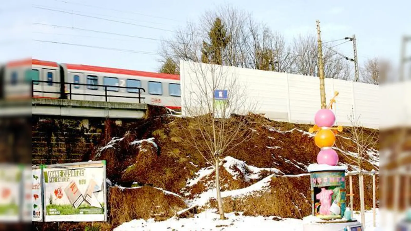 Bleibt zu hoffen, dass mancher Künstler sich künftig  auch auf der Lärmschutzwand am Hans-Mielich-Platz verewigen wird. 	 (Foto: HH)