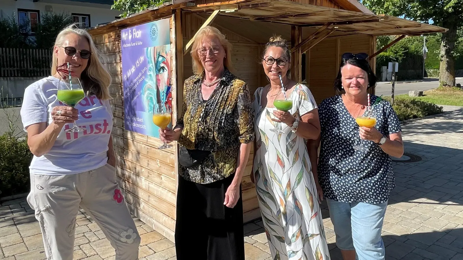 Freuen sich auf viele Besucher bei der „Art &amp; Flair” (v.l.) Nicole Schächtele, Theresia Siegmund, Connie Seitz und Maria Ziegler vom AK Kunst &amp; Kultur. (Foto: hw)
