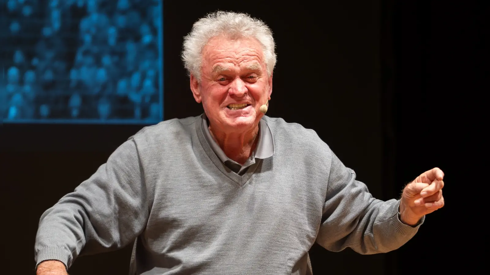 Auch mit 82 Jahren sprüht er vor Lebensfreude und Humor: Sepp Maier tritt am Dienstag, 27. Oktober, im Theatersaal des ASV Dachau in der Gröbenrieder Straße 21 auf. (Foto: BrunoMärkl)